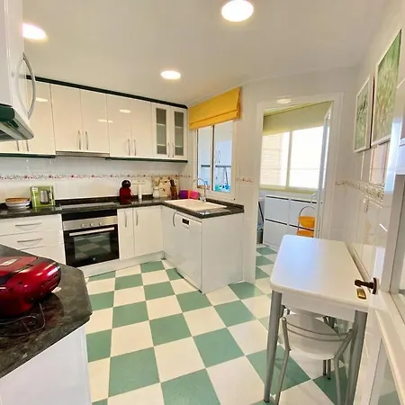 3 Bed 2 Bath Sea View Urba Europa Апартаменты